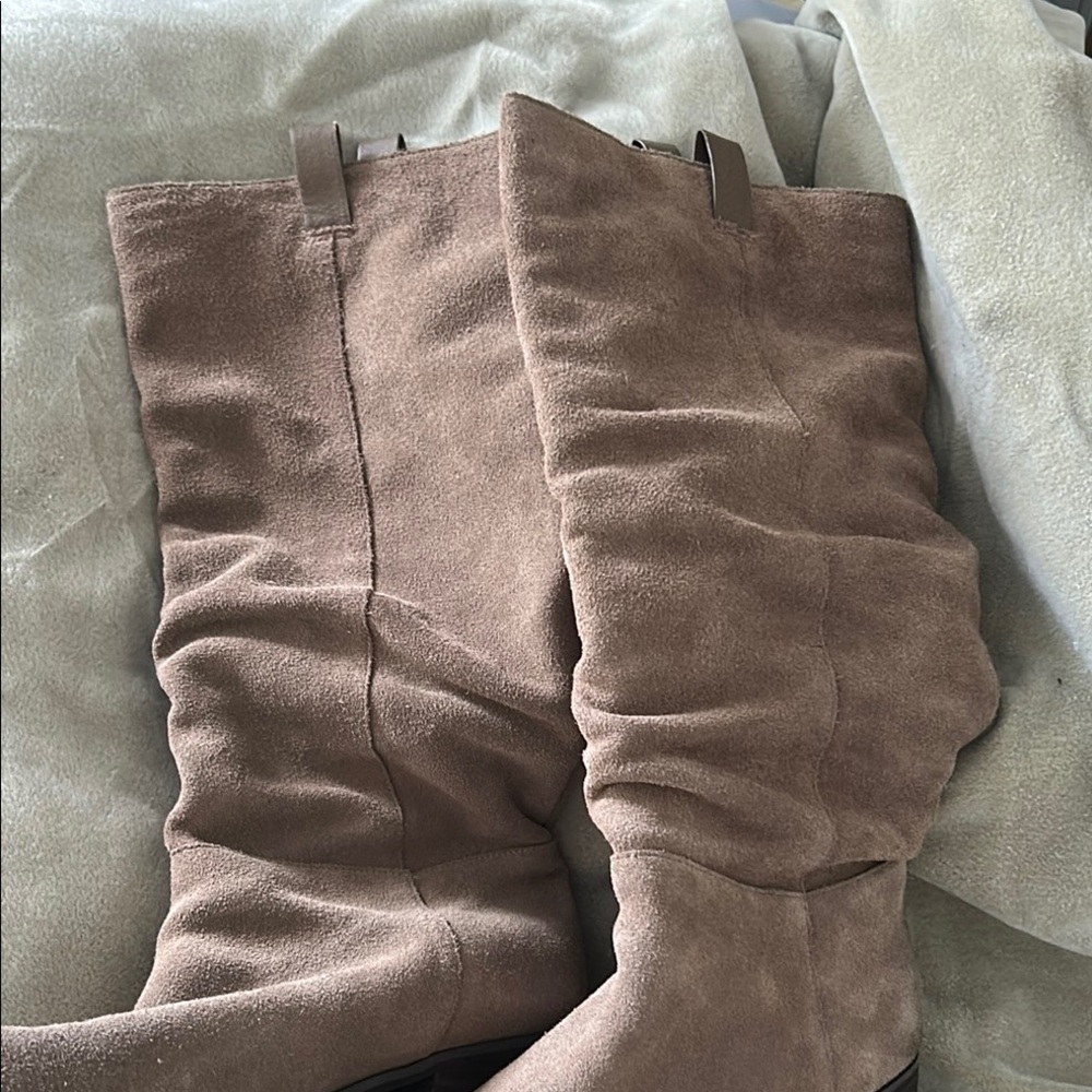 ❄️Genuine Leather upper Suede boots 7.5 M☃️